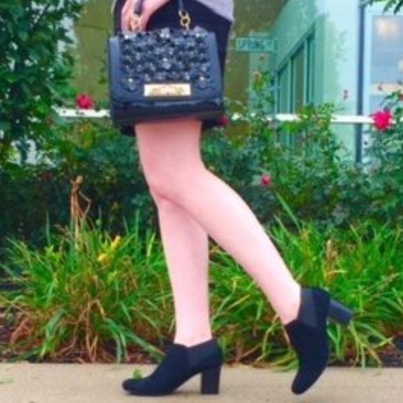 vaneli jonele bootie